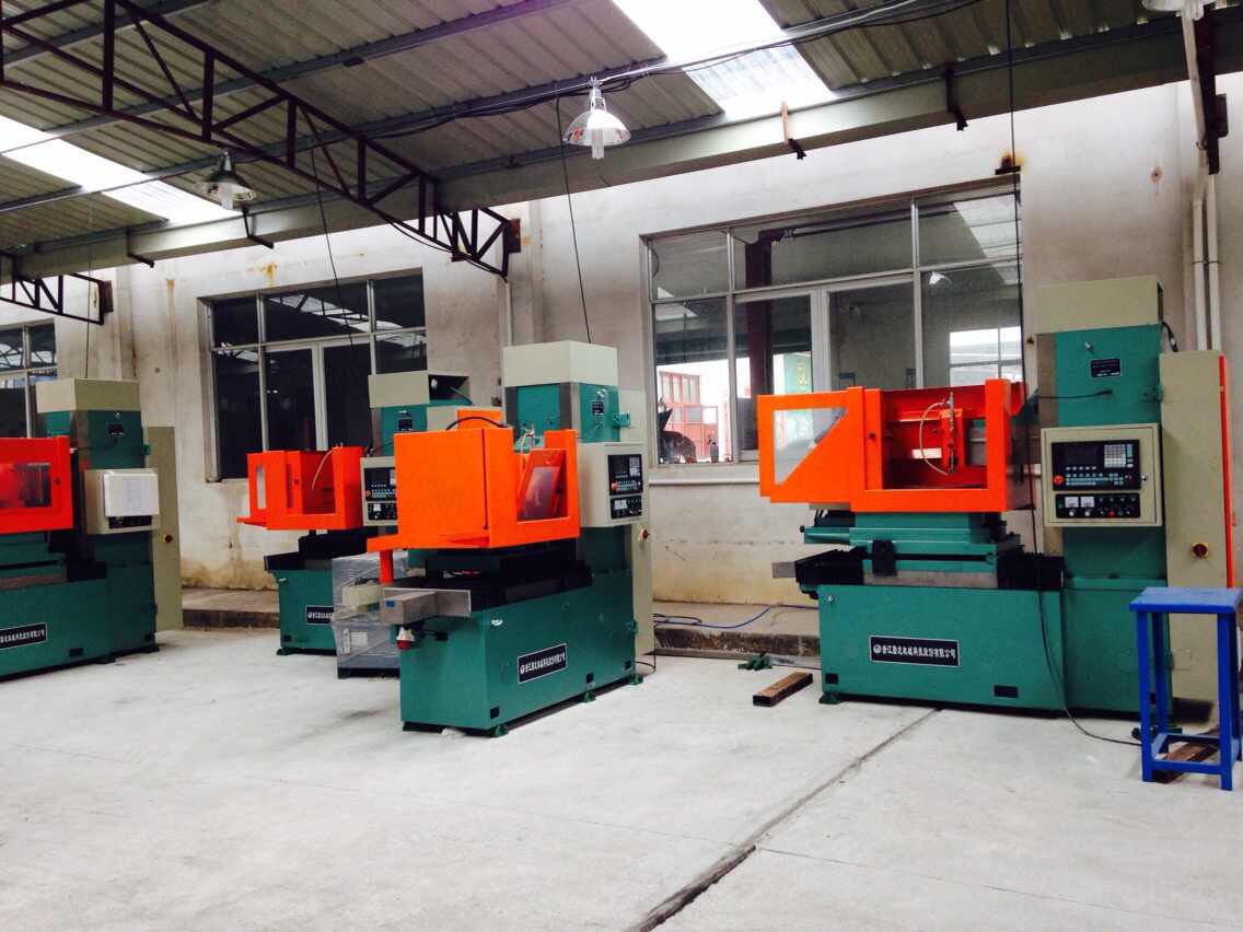 平面磨床特别需要注意的7大结构